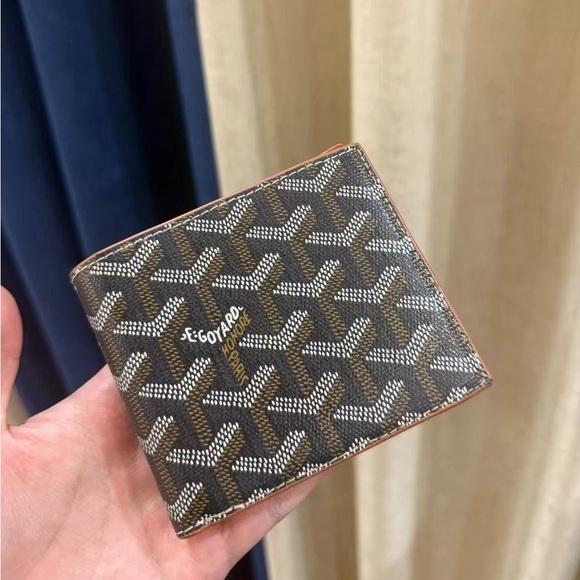 Goyard Wallets Black and White Key Holder - Picture 1 of 6